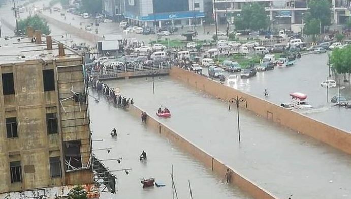 Karachi is sinking, the city calls for help