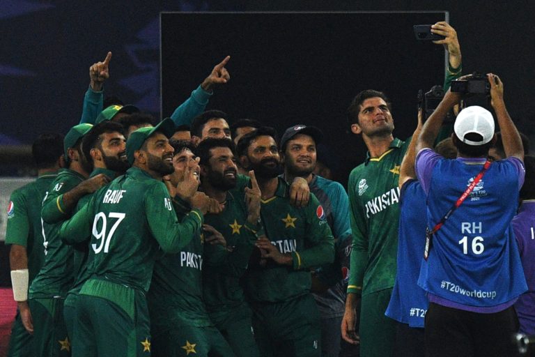 ‘Hamare padosi Achha khele’, former Indian cricketers praise Pakistan