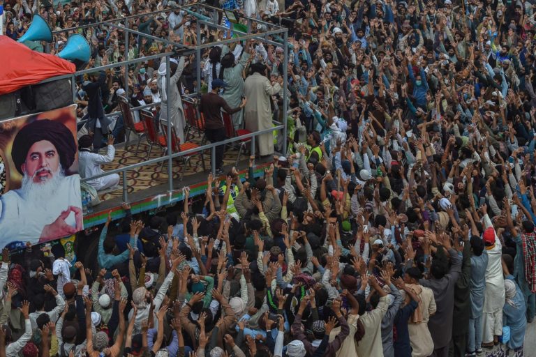 Punjab Rangers called in as govt gears up to stop TLP from marching towards Islamabad