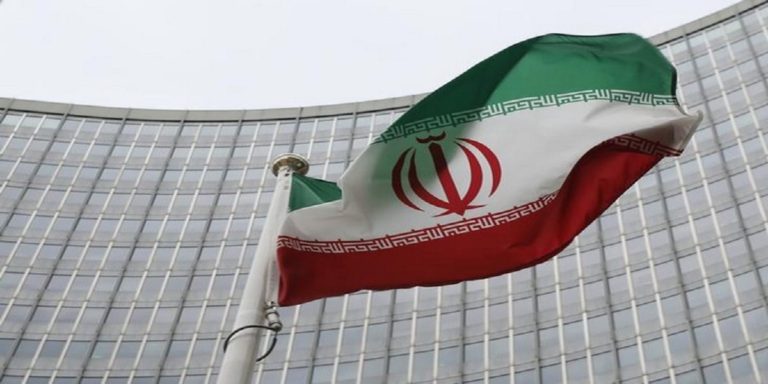 Three hurt in Iran quake: official media