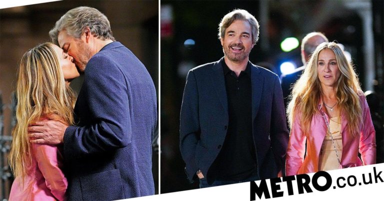 Sex And The City: Sarah Jessica Parker kisses co-star in new reboot pics