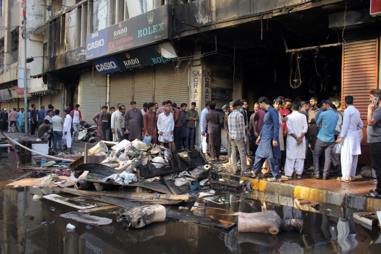 At least 250 shops gutted in Cooperative Market fire in Karachi