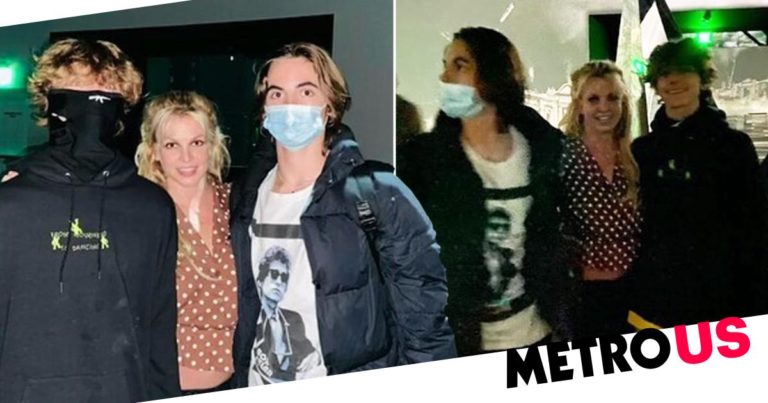 Britney Spears reunites with her teen sons for rare outing