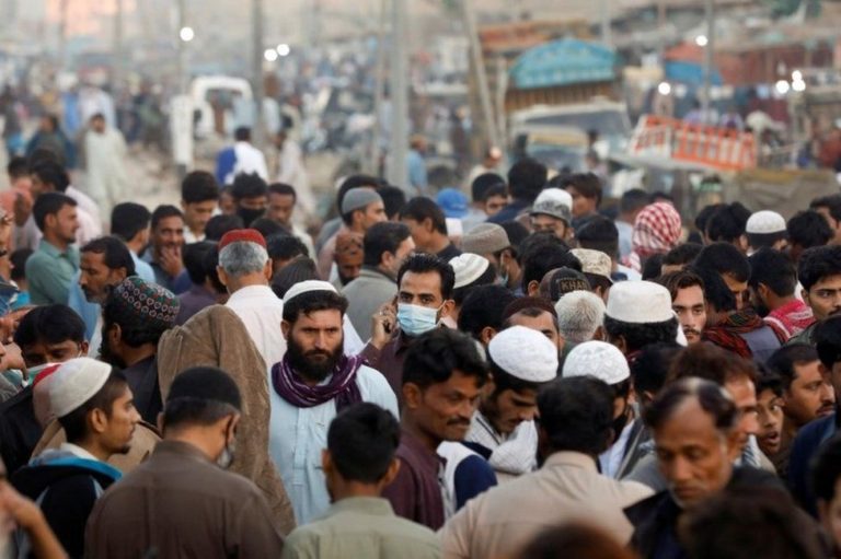 Covid-19 positivity ratio drops below one per cent in Pakistan