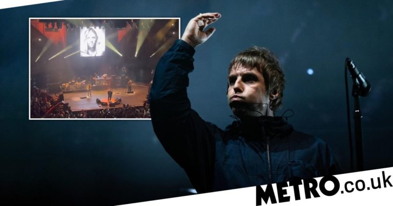 Liam Gallagher sings Live Forever for Taylor Hawkins after his death