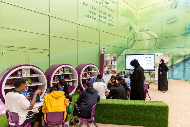 <strong>Don’t miss the bookworm-shaped<br>Sharjah Public Library pavillion at SCRF 2022!</strong>