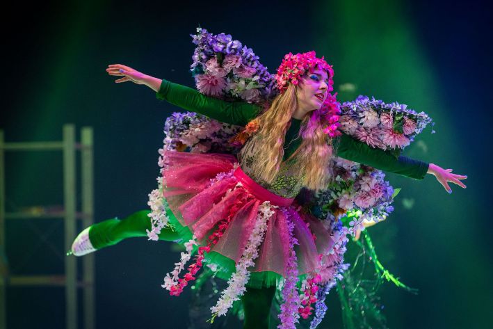 Visitors blown away by Sharjah Children’s Reading Festival’s first-ever ice-skating show