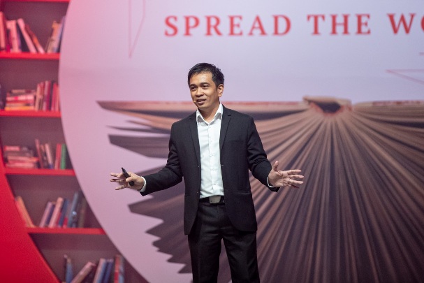 From a painful journey to becoming a messenger of hope: Filipino motivational speaker inspires at SIBF 2022