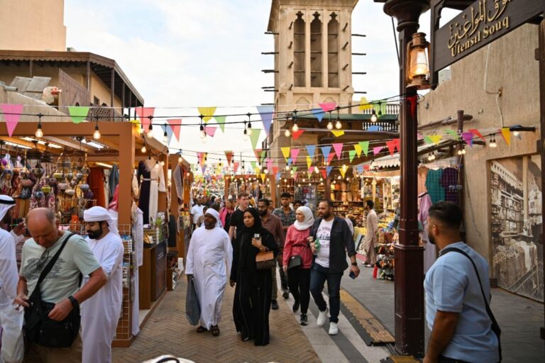 Dubai offers a diverse range of unique experiences for residents & visitors during Ramadan