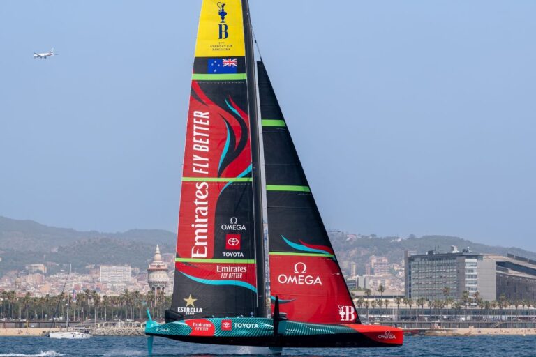 Emirates renews longstanding partnership with Emirates Team New Zealand