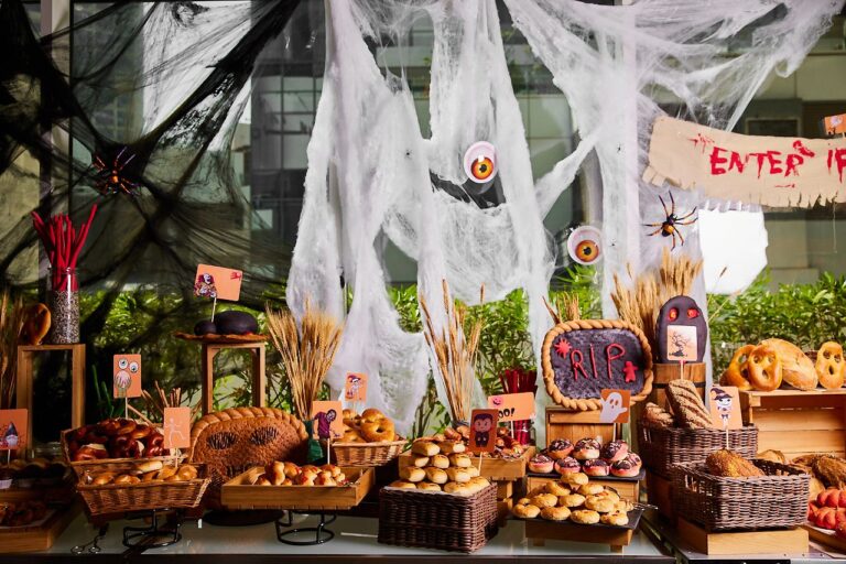 Get ready for a spooktacular time at Lo+Cale’s Halloween Drunch Party