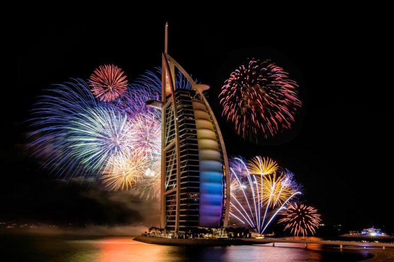 Best Places to Watch NYE Fireworks in Dubai