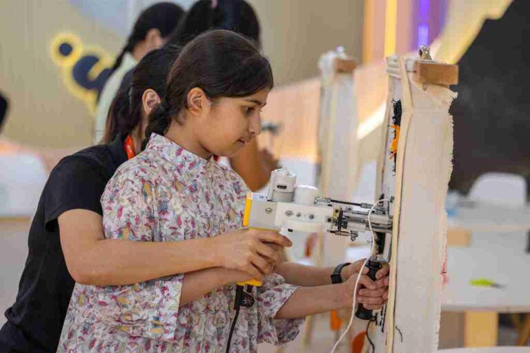 Forget screens… embroidery keeps children on their toesat Sharjah International Book Fair 2024